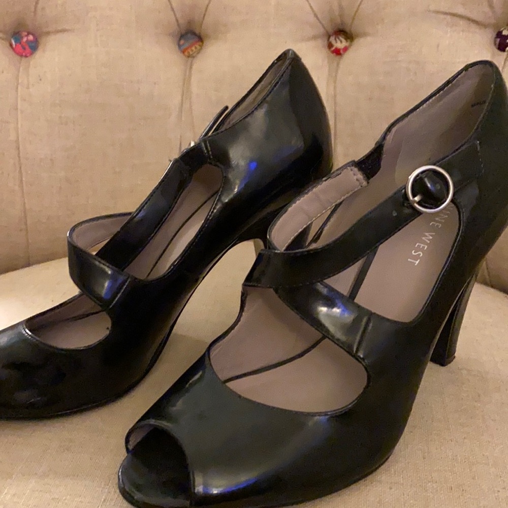 Nine West black patent leather heels